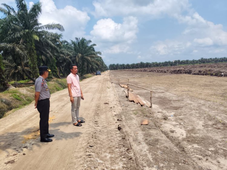 Dukung Ketahanan Pangan, Kapolsek Siak Hulu Cek Progres Kebun Jagung 10 Hektare di Pangkalan Baru
