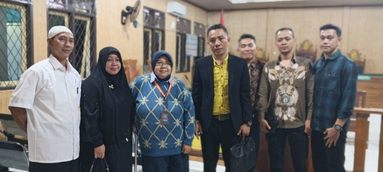 Bawa Saksi Ahli, Kuasa Hukum Fesbian Fajrin Dampingi Ibu Siti Amiroh Gugat BRI