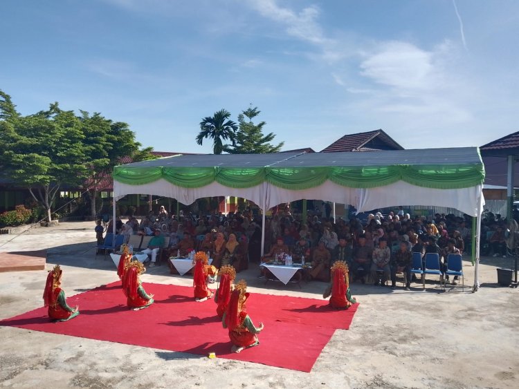 Inisiatif Komite dan Wali Murid Sukseskan Acara Perpisahan Siswa Kelas IX UPT SMPN 6 Siak Hulu