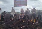 Sinergi Ketahanan Pangan, Kompol Deni Afrial Pimpin Penanaman Jagung Pipil di Desa Baru