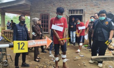Polres Lampung Utara Rekonstruksi Kasus Curas Disertai Pembunuhan Mantan TKW, Tersangka Peragakan 35 Adegan