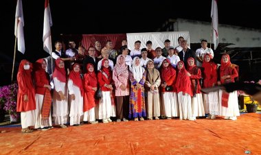 Polsek Siak Hulu Hadiri Malam Puncak HUT RI ke-81 di Desa Tanah Merah